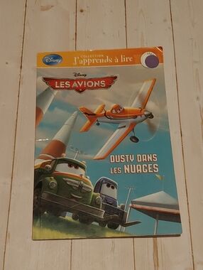 FRENCH Disney Les Avions Dusty Dana Les Nuages Easy Reader Book Learners